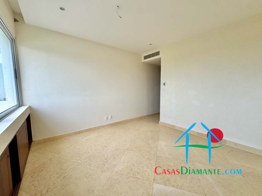 Playamar Tres Cantos T2 802 - Recámara tres 4